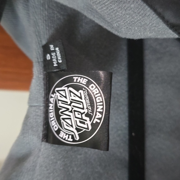 NWOT Santa Cruz full zip jacket - Picture 3 of 4